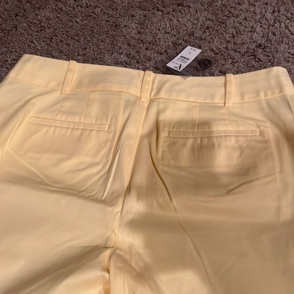 Summer brand new Yellow short pants - Picture 4 of 5